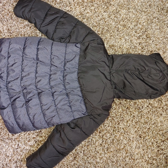 Healthtex boys puffer coat - Picture 2 of 3